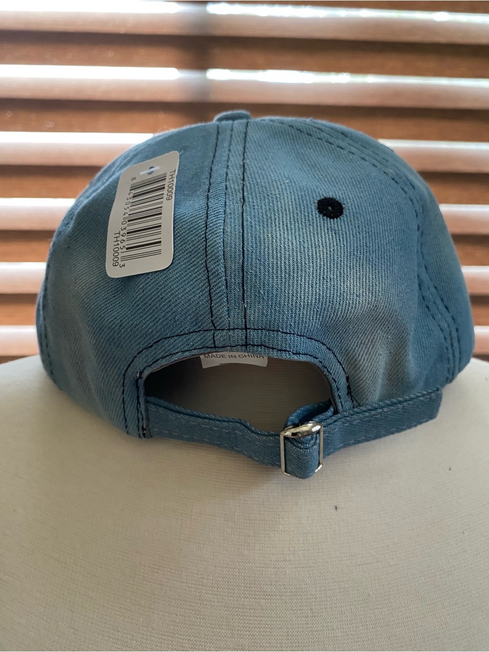 Light Blue Rhinestone Heart Cap - Picture 2 of 2